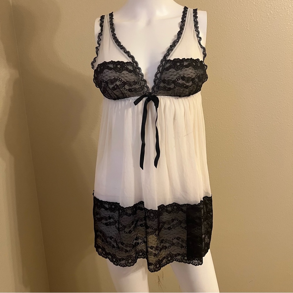 Victoria’s Secret Lace babydoll slip on dress size Large